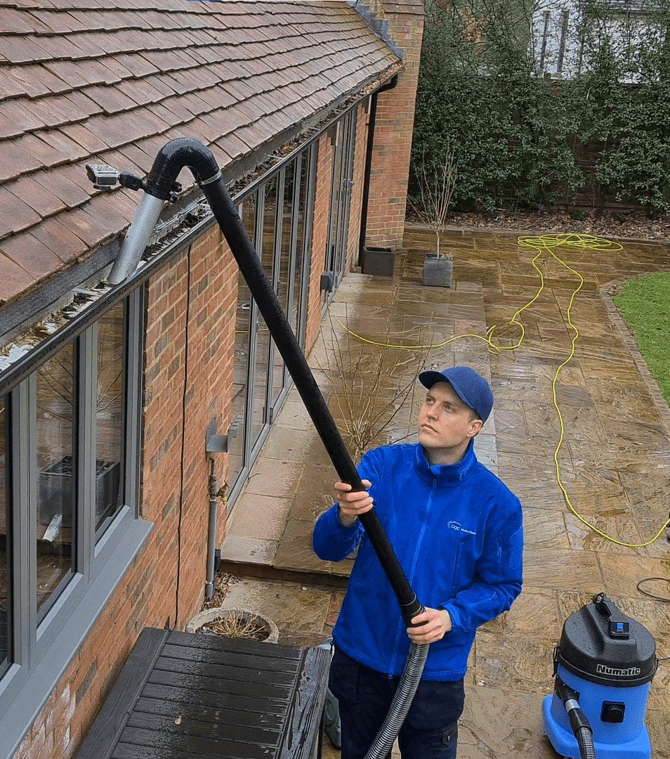 Guildford gutter unblocking - GQC Window Cleaning